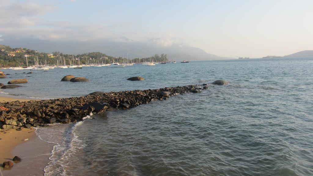 Chale Em Ilhabela - Praia De Itaguassu エクステリア 写真